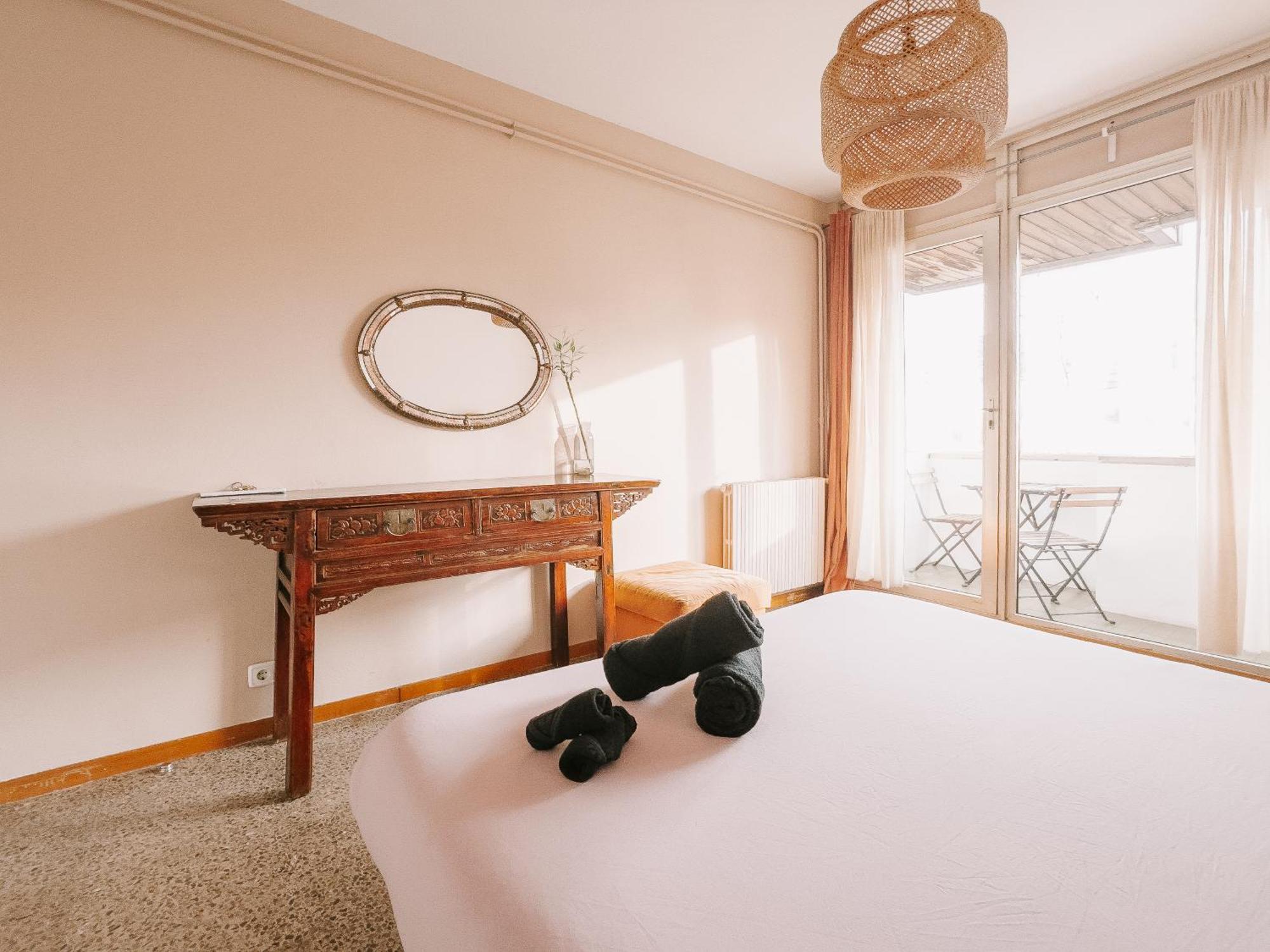 Lovely Rooms In Shared Apartment Gracia Neighborhood บาร์เซโลนา ภายนอก รูปภาพ