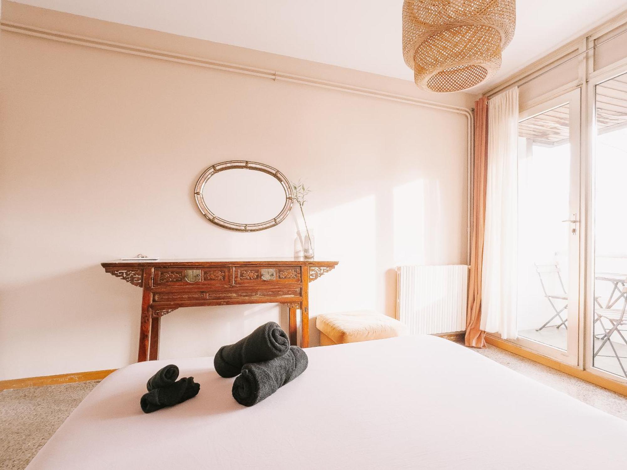 Lovely Rooms In Shared Apartment Gracia Neighborhood บาร์เซโลนา ภายนอก รูปภาพ