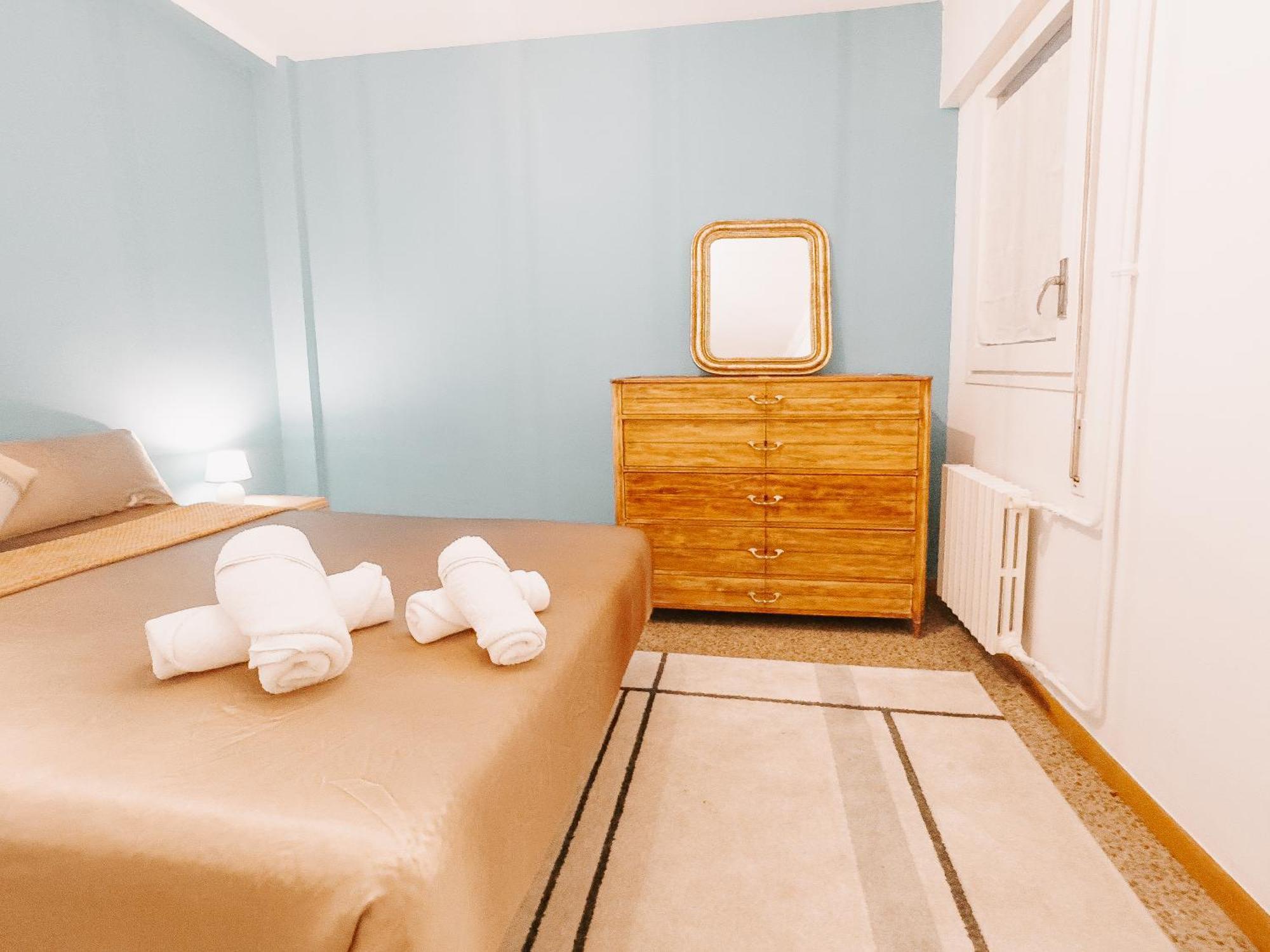 Lovely Rooms In Shared Apartment Gracia Neighborhood บาร์เซโลนา ภายนอก รูปภาพ