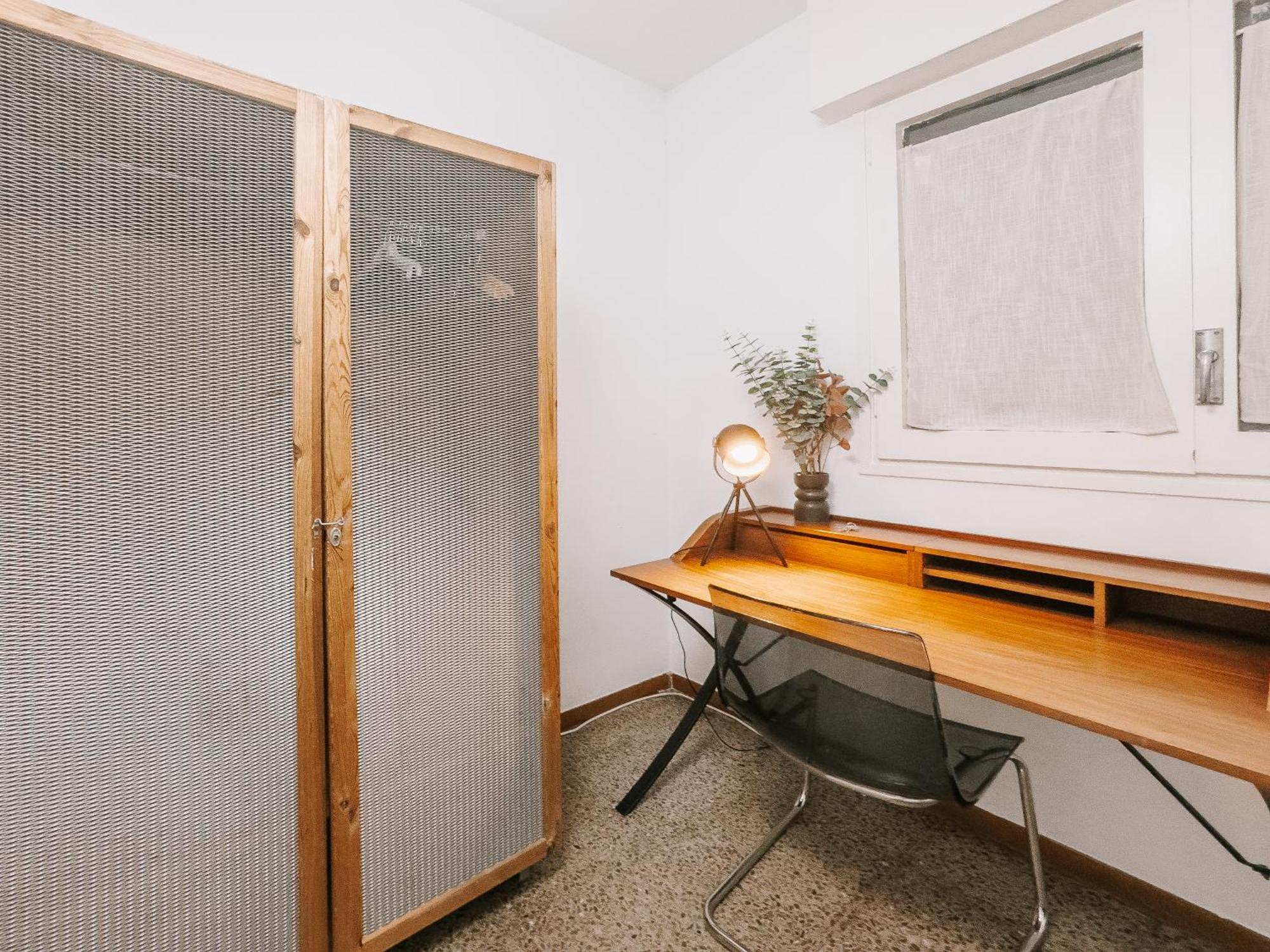 Lovely Rooms In Shared Apartment Gracia Neighborhood บาร์เซโลนา ภายนอก รูปภาพ