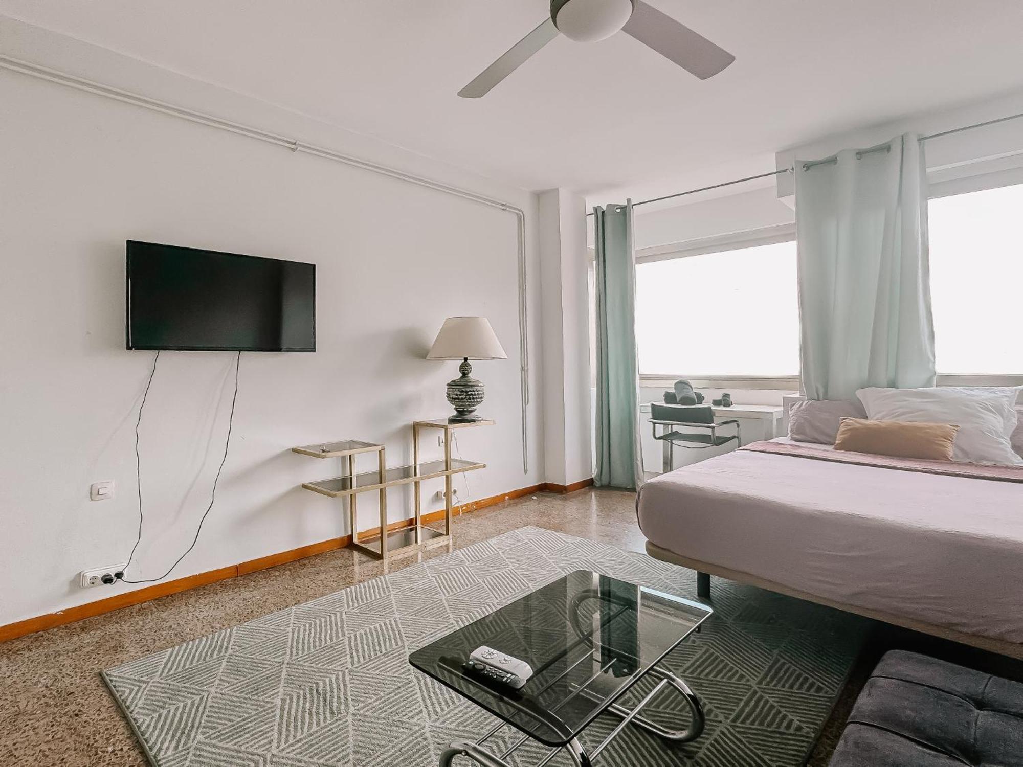 Lovely Rooms In Shared Apartment Gracia Neighborhood บาร์เซโลนา ภายนอก รูปภาพ