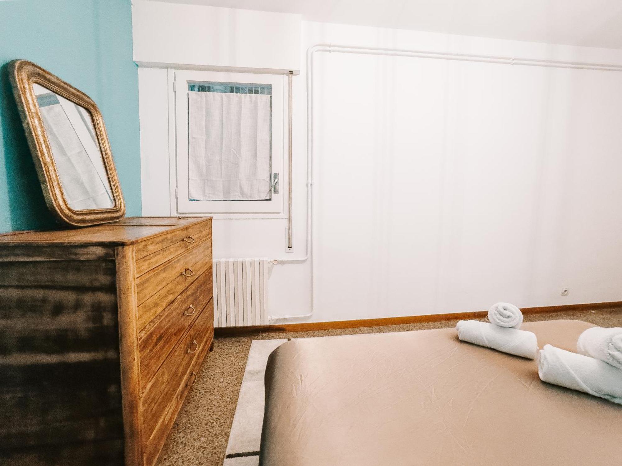 Lovely Rooms In Shared Apartment Gracia Neighborhood บาร์เซโลนา ภายนอก รูปภาพ